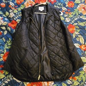 Puffer vest with pockets